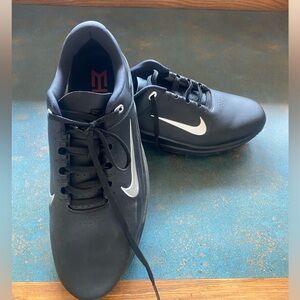 NIKE air zoom golf shoes new